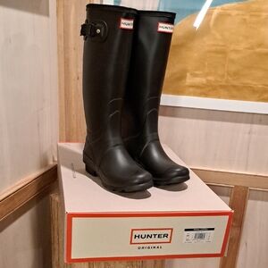 Hunter Classic Black Tall Huntress Boots 6 With Box